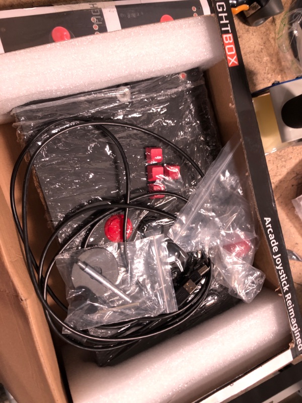 Photo 1 of FightBox M7-PC Keyboard Button Leverless Arcade Fight Stick Game Controller Compatible With PC/PS3/Switch