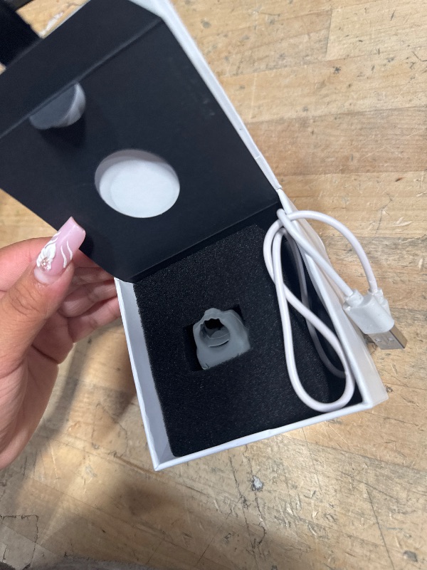 Photo 1 of *UNABLE TO POWERS ON** Wearpulse Children Pulse Oximeter KidsO2 Ring, Continuous Kids O2 Sat Monitor Finger for Oxygen with Audible Reminder, Rechargeable Pulse Ox Tracking Child's Blood Oxygen Saturation & Pulse Rate for 3~10 Years Old Kids, with App & P