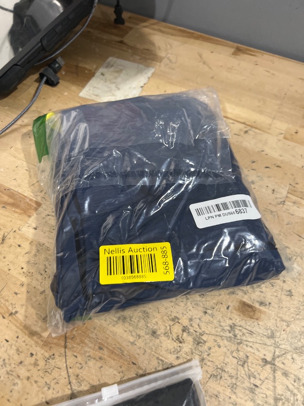 Photo 1 of ***SEE NOTES*** 
maamgic Mens Swim Trunks with Compression Liner 5 Inch Inseam Quick Dry Board Shorts with Zipper Pockets Swimming Shorts size: 2XL 
