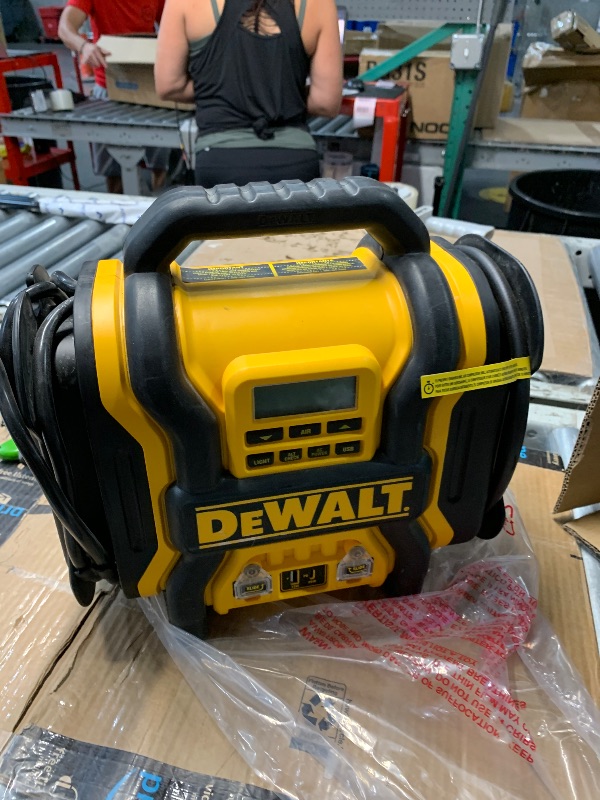 Photo 1 of (PARTS) (NOT FUNCTIONAL) DEWALT DXAEPS14-Type2 2000 Peak Battery Amp 12V Automotive Battery Booster Jump Starter/Power Station with 120 PSI Compressor, 500W AC Power Inverter, and 15W USBa & 25W USB Ports