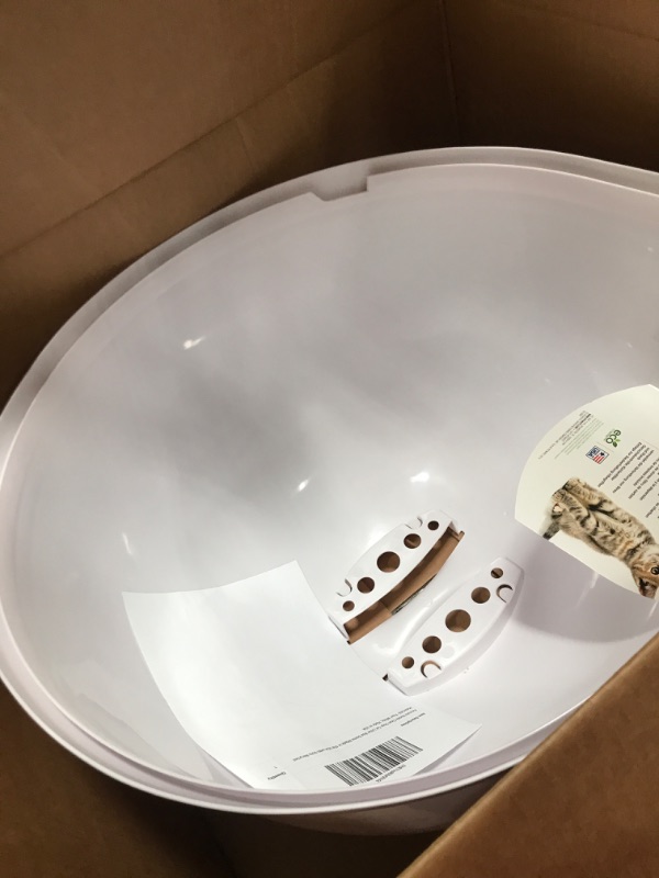 Photo 1 of ***PARTS NOLY*-**Petmate Booda Clean Step Cat Litter Box Dome (Made in the USA with 95% Recycled Materials)- Pearl White, Made in USA