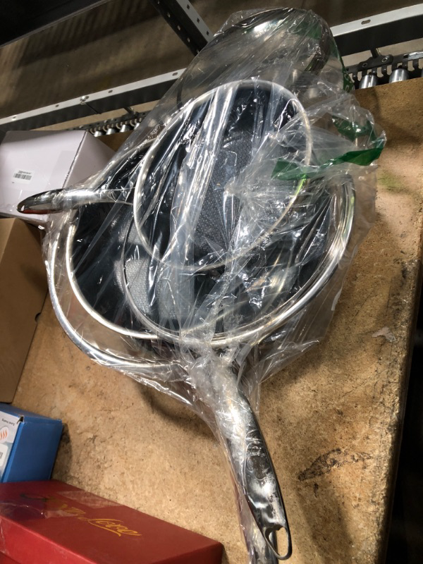 Photo 1 of (one lid is bent) Innerwell Nonstick Titanium Ceramics Stainless Steel Frying Pan Set, 6 Pieces Nonstick Honeycomb Stainless Steel Frying Pan Set,