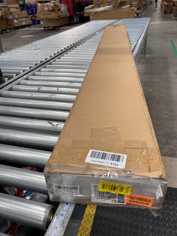 Photo 1 of Singteam 10Pack 8Ft LED Shop Light Fixture, 100W Integrated LED Tube Light,15500LM, 6500K, Clear Cover,6 Rows V Shape 270 Degree T8 LED Lighting for Garage Warehouse Workshop Basement