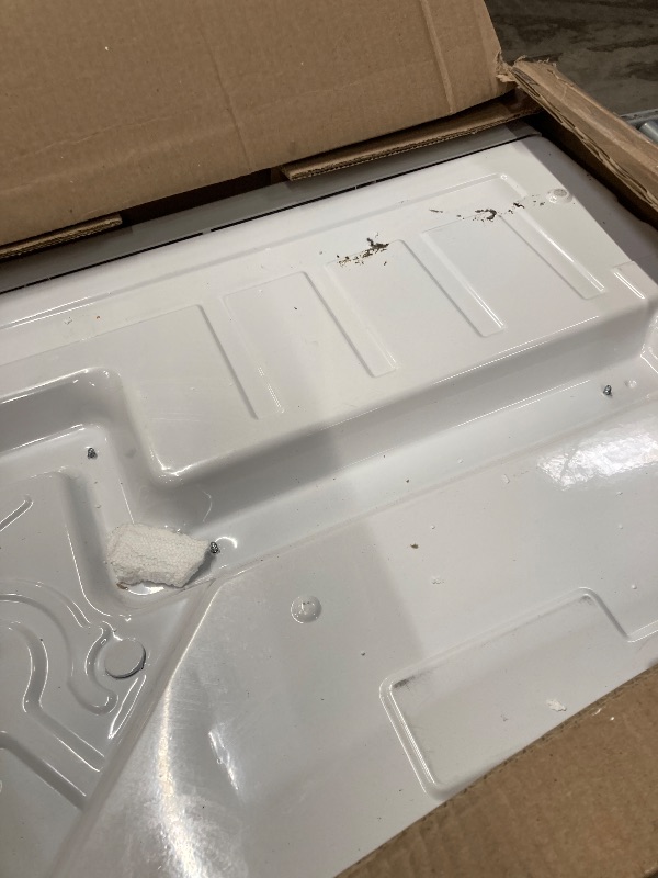 Photo 1 of ***PARTS ONLY***
Whirlpool 12,000 BTU Through the Wall Air Conditioner, 115V, Cools up to 550 Sq. Ft for Living Room, Bedroom, Kitchen, Apartment, with Dehumidifier, Remote Control, Digital Display, 24H Timer, White