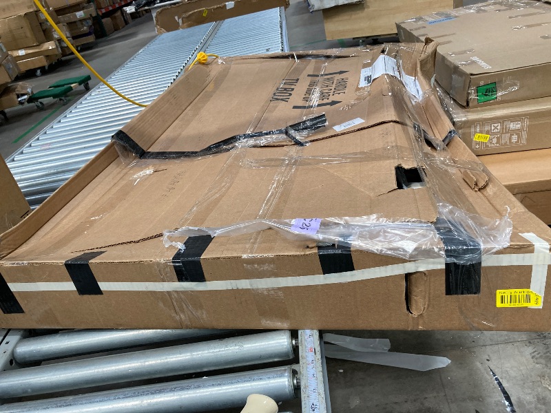 Photo 1 of ***PARTS ONLY***
Samsung 70-Inch Class Crystal UHD 4K DU7200 Series HDR Smart TV w/Object Tracking Sound Lite, PurColor, Motion Xcelerator, Mega Contrast, Q-Symphony (UN70DU7200, 2024 Model)