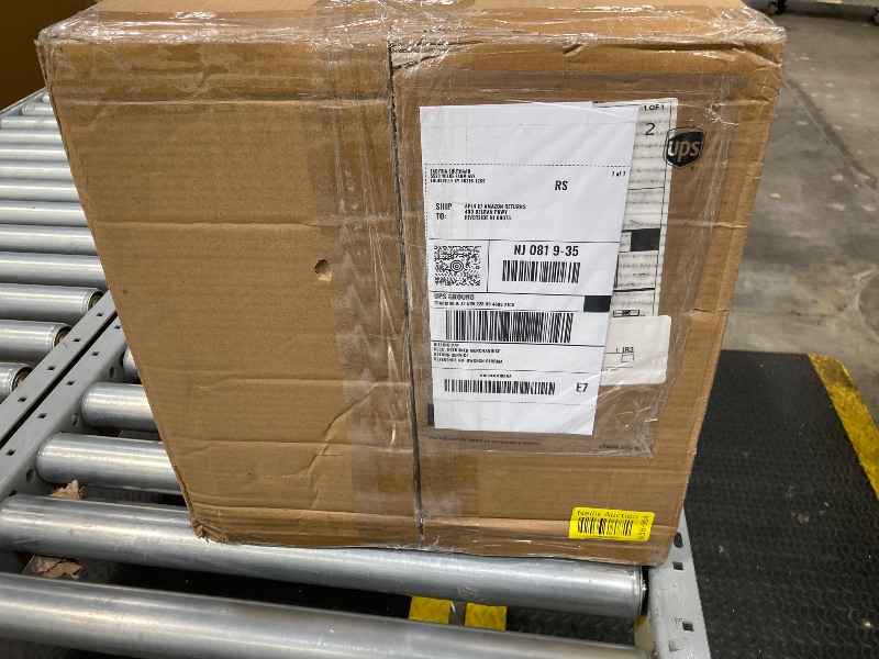 Photo 3 of VEVOR Heat Press, 12x10in Heat Press Machine, Clamshell Sublimation Transfer Printer Fast Heat-up, Digital Precise Temperature Control, Vinyl Heat Press for T-Shirts Bags Garments Mats Puzzles, 650W