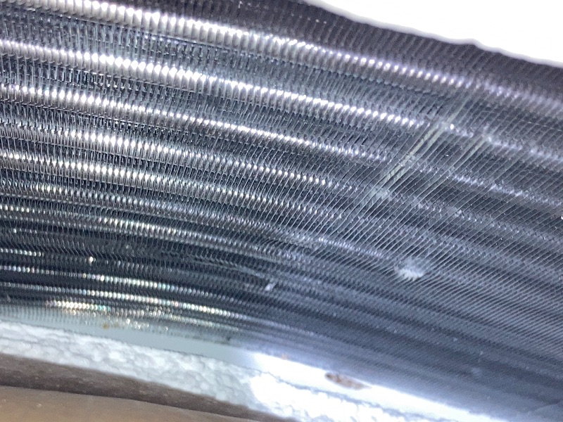 Photo 1 of  *** Broken fan,  no remote ****LG LW8024RSMX Window Conditioner, Wi-Fi Enabled w/Remote, 350 Sq.Ft, 4-Way Air Deflection, 3 Cooling and Fan Speeds, 115V, 8,000 BTU, White