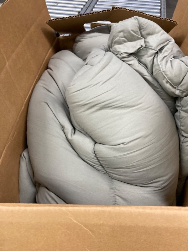 Photo 1 of  Extra Thick Twin Mattress Topper Pillow Top Mattress Protector Cover with 3 inch Down Alternative Fill Microfiber Soft and Breathable