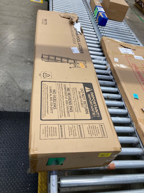 Photo 1 of ***PARTS ONLY***
Blue Wave NE1175 Heavy Duty In-Pool Ladder - White