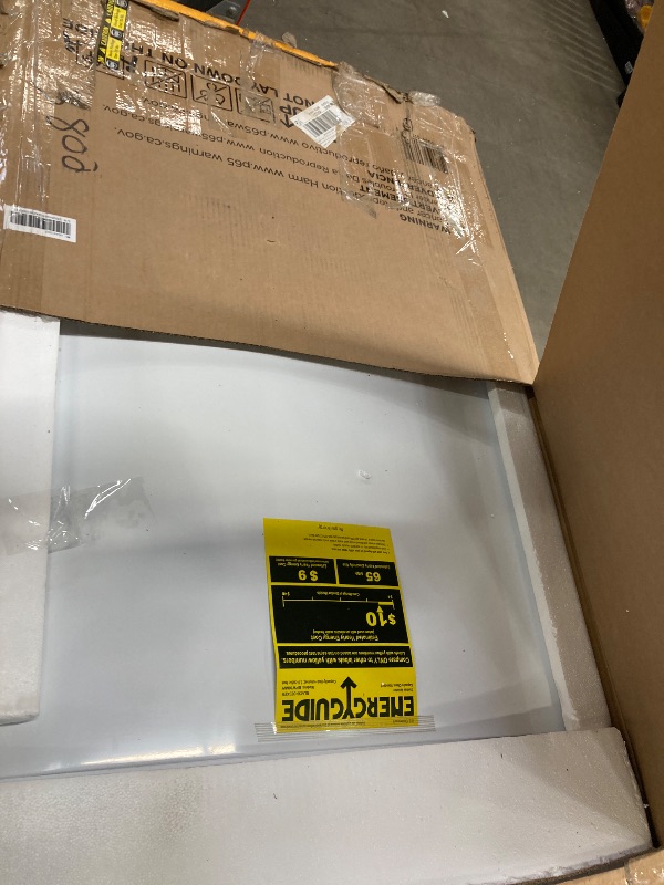 Photo 1 of ***DAMAGED LID/PARTS ONLY**BLACK+DECKER 3.0 Cu. Ft. Portable Washer, 26.5 lb. Capacity Washing Machine, 6 Cycles, Quick Connect Sink Adapter and Drain Hose Included, Transparent Lid & LED Display, BPW30MW, White