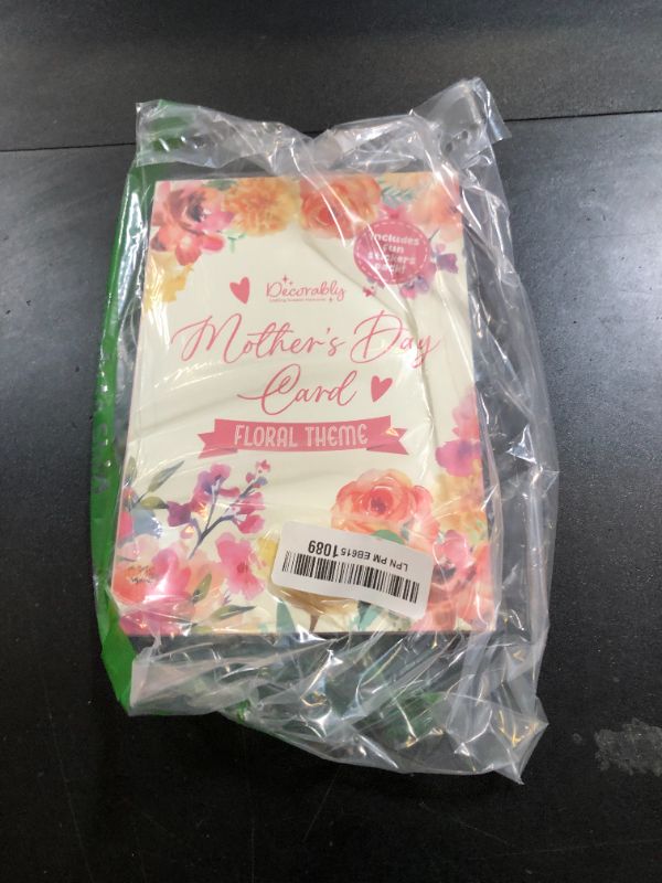 Photo 1 of Decorably Gold Foiled and Textured 5x8in Individual Happy Mothers Day Card Set with Ribbon and Floral Designs, Card Set with Envelope and Stickers, with Printed Message Inside