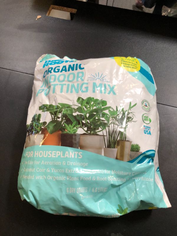 Photo 1 of Back to the Roots 100% Organic Indoor Potting Mix (6 Quart), Promotes Healthy Houseplant Growth, Made in The USA