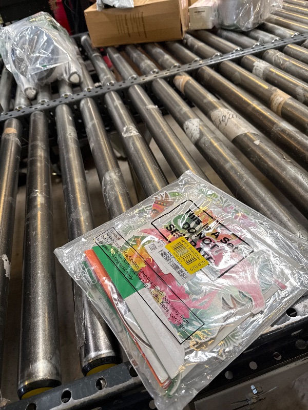 Photo 1 of 10 Pieces Hawaiian Luau Honeycomb Table Centerpiece Tiki Honeycomb Centerpieces Tropical Table Centerpiece 3D Flamingo Table Decorations for Hawaiian Luau Party Birthday Wedding Home Favor