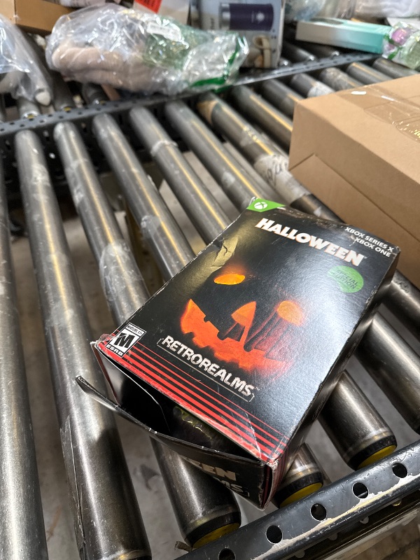 Photo 1 of Halloween and Ash vs Evil Dead RetroRealms Double Feature Special Edition - Xbox Series X