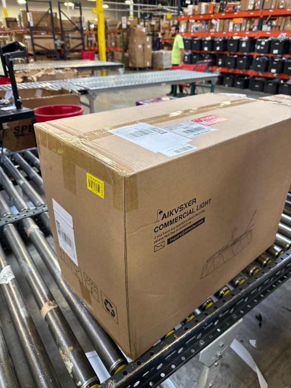 Photo 1 of AIKVSXER 8Pack UFO LED High Bay Light 200W, 32000LM High Bay LED Lights for Warehouse, 5ft Cable with Plug, 0-10V Dimmable, 5000K Daylight, AC120-277V, IP65 Waterproof - ETL/DLC Listed