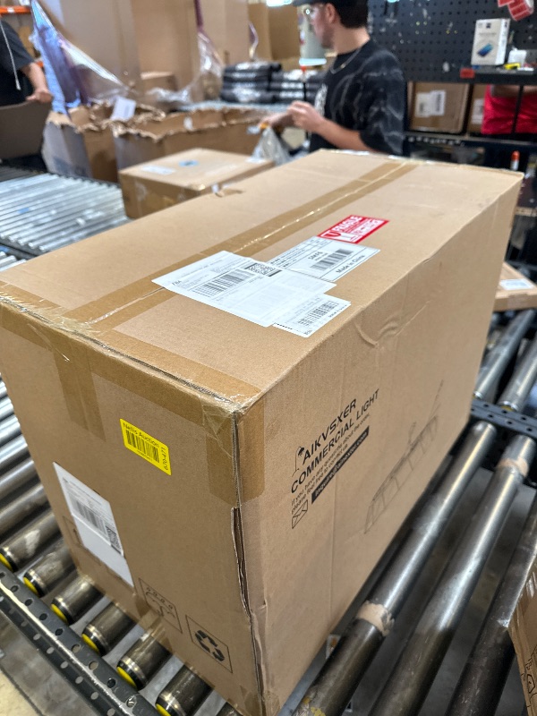 Photo 1 of AIKVSXER 8Pack UFO LED High Bay Light 200W, 32000LM High Bay LED Lights for Warehouse, 5ft Cable with Plug, 0-10V Dimmable, 5000K Daylight, AC120-277V, IP65 Waterproof - ETL/DLC Listed
