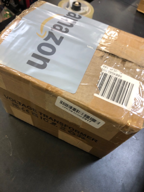Photo 1 of Yinleader 500W US to Japan Voltage Converter 120V to 100V Step Down Transformer for Japanese Appliances (Turntable/Player/Amplifier/yogurtia/Consoles/Synthesizers, etc.) in US