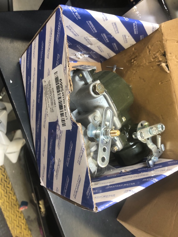 Photo 1 of RALBDX 1403-0001 Tractor Carburetor Compatible with John Deere 1020 2010 2020 2030 2510 299 Cotton Picker?300 Indust/Const?300B Indust/Const 102631AS 10A18173 14996