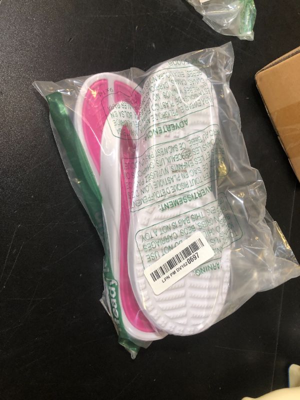 Photo 1 of Sunville Women's Fuchsia Casual/Beach Flip Flops Size 8
