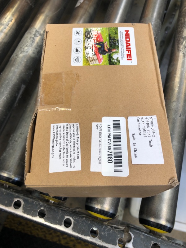 Photo 1 of NIDAIFEI Metal 494406 Fuel Tank with 795477 Carburetor Replaces 498809, 498809A, 494407, 494775, 497619, 498811, 699660, 794147, 794161, 795469 for 9T800, 9T700, 9T500, 9S500, 9M900, 10A902 Engines