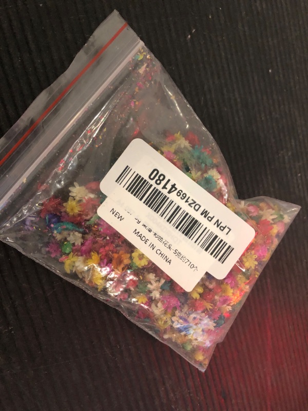 Photo 1 of  Mini Dried Flowers for Resin, Small Dried Flowers for Crafts, Mini-Dried Flower Bulk for Resin Art, Jewelry, Candle Making, Soap Making and DIY Crafts