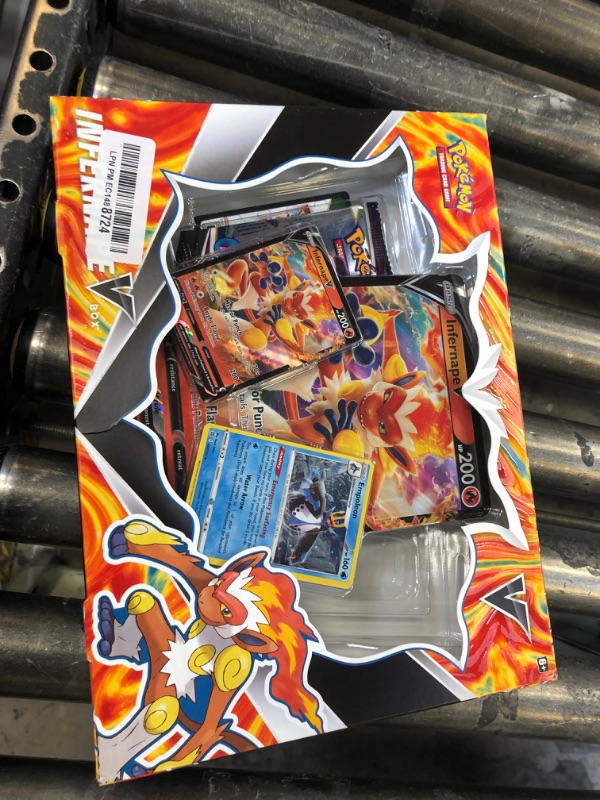 Photo 1 of Pokemon Trading Cards: Infernape V Box