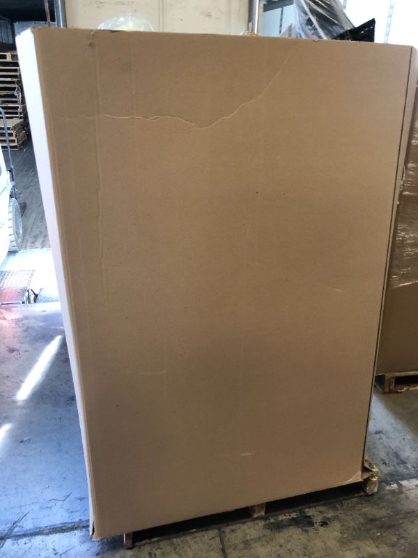 Photo 1 of VARIOUS USED MISC(PRIMARILY BEDDING/PET BEDDING). ITEMS - FINAL SALE, NO RETURNS