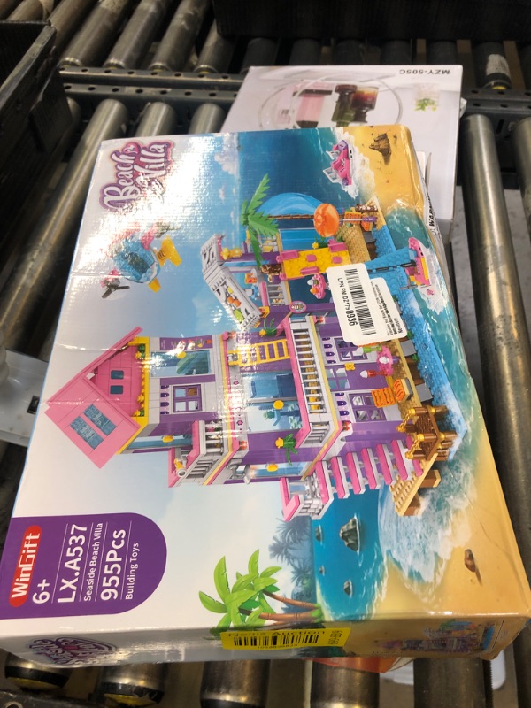 Photo 1 of WinGift 955 Piece Beach House Building Set,Seaside Beach Villa Building Toys Friends Vacation Hut Blocks Set,STEM BuildingToys with Helicopter,Yacht,Sailboat,Christmas Birthday Gift for Girl Age 6-12+