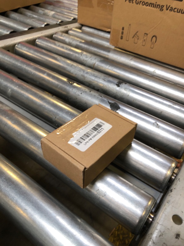 Photo 1 of 5/16-18 x 1-1/2" Carriage Bolts, Stainless Steel 18-8 (304), Round Head, Square Neck, Fully Threaded, 20 PCS