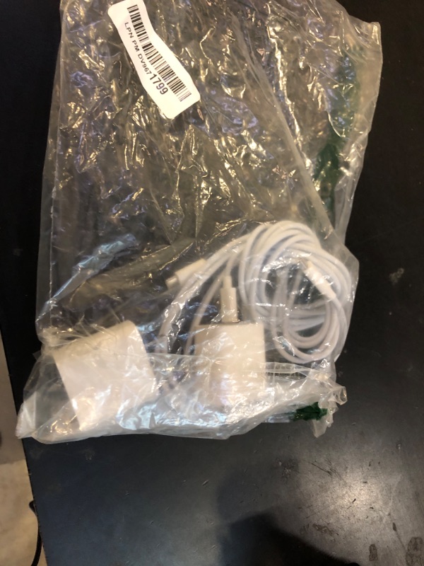 Photo 1 of 2 Pack USB-C Chargers