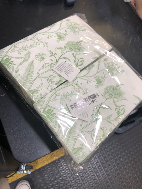 Photo 1 of 100PCS Green Floral Napkins Disposable Hand Towels for Bathroom 3 Ply Greenery Paper Napkins Vintage Bird Flower Guest Napkins Chinoiserie Napkins for Wedding Bridal Shower Cocktail Party