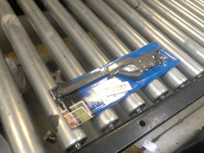 Photo 1 of Prime-Line H 3523 9 In., Bronze Diecast, Casement Operator, Right Hand, Square Type (Single Pack)