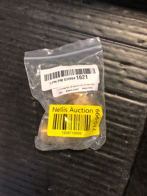 Photo 1 of JUWO 3/4" NPT x 3/4" NPT Male Brass Nipples, Brass Pipe Adapter Fittings, Hex Nipples Straight Connectors for Air, Gas, Oil, Fuel, Propane (2-Pack)