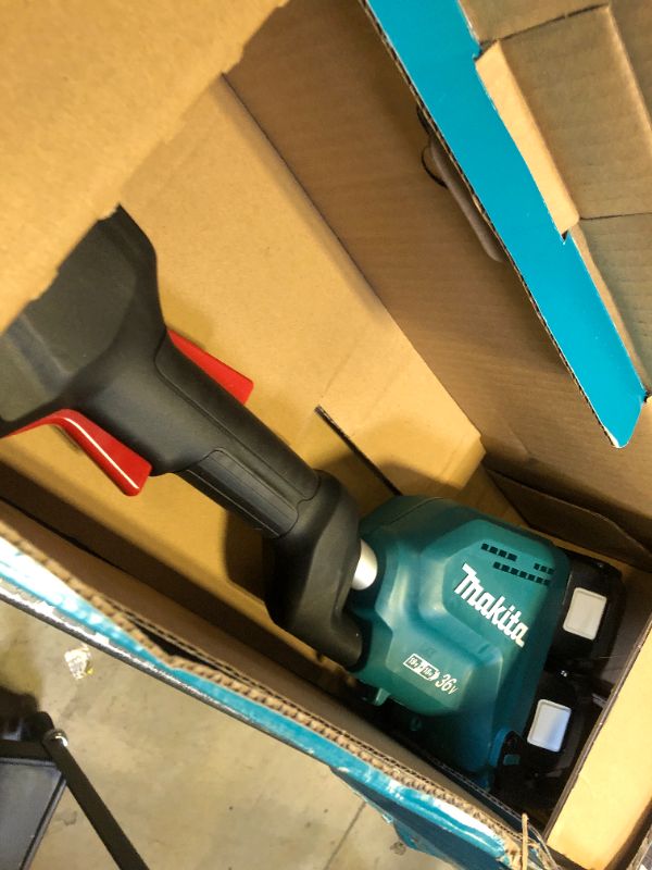 Photo 1 of Makita XRU23Z 18V LXT® Lithium-Ion Brushless Cordless 13" String Trimmer, Tool Only