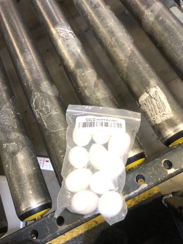 Photo 1 of 10pcs Solid Parrot Plastic Fake Eggs Realistic, Simulated Fake Bird Eggs for Hatching, Mini Macaw Cockatoo African Grey Eclectus, Trick Birds to Stop Laying Eggs?37mm*27mm