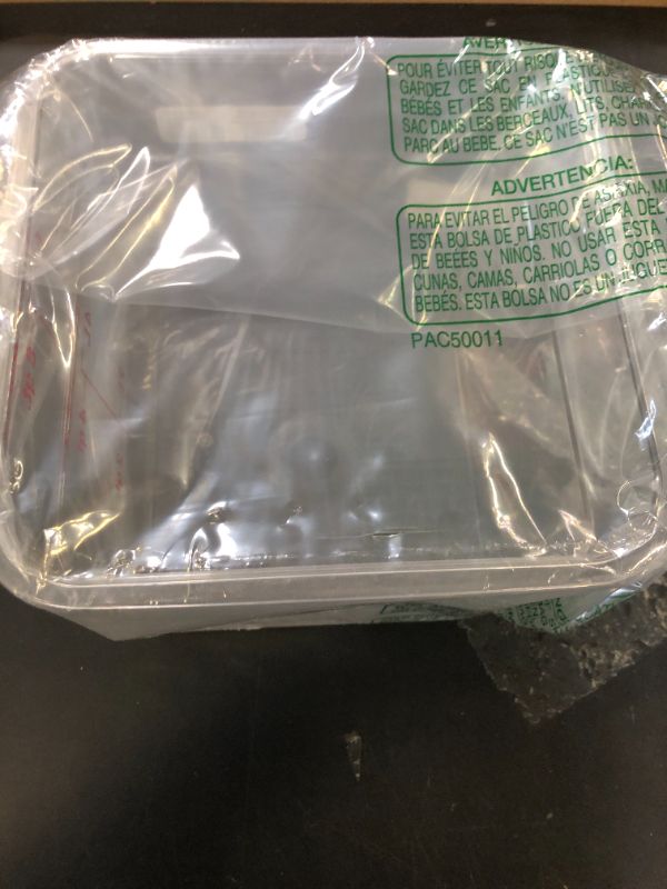 Photo 1 of Cambro Food Storage Container - Classic Series Square - 6 QT (Quart) - Commercial Grade for Food Prep (Clear)LPNPMEJ0446424
