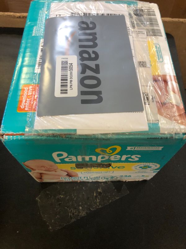 Photo 1 of Pampers Baby Wipes, Sensitive, Water Based Wipe, Clinically Proven, Hypoallergenic, and Unscented for Babies, 336 Wipes Total (4 Flip-Top Packs)