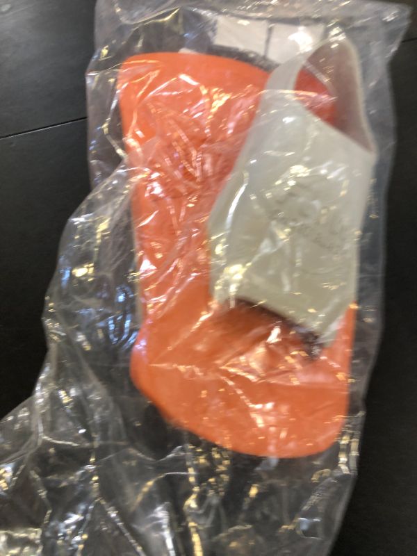 Photo 1 of Flow Premium Rubber Short Blade Fins for Swim and Lap Training - Youth Sizes for Kids, Young Men, and Women (XXS 1-3 (Orange))