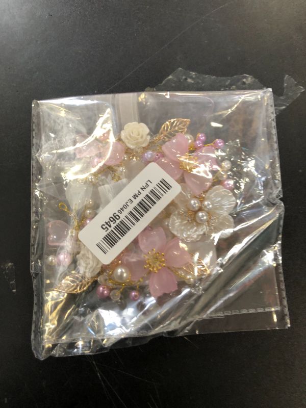 Photo 1 of Campsis LED Flower Girl Headpiece Glowing Pearl Princess Light up Headband for Wedding Leaf Floral Crystals Frist Communion Hair Accessories Prom Birthday for Girls (LED)