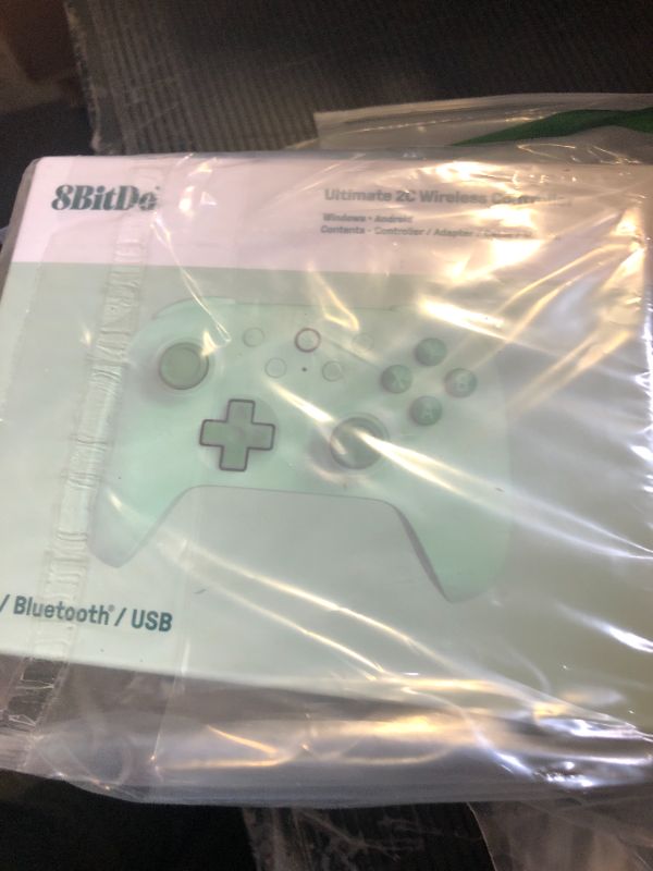 Photo 1 of 8Bitdo Ultimate 2C Hall Effect Joysticks and Hall Triggers Wireless Controller for Windows PC and Android, with Remappable L4/R4 Bumpers, Turbo function & Rumble vibration (Green)