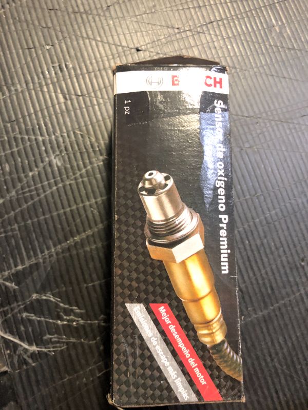 Photo 1 of Bosch 13474 Premium OE Fitment Oxygen Sensor - Compatible with Select 1996-03 Buick, Cadillac, Chevrolet, GMC, Oldsmobile, and Pontiac Cars, Trucks, Suvs, and Vans