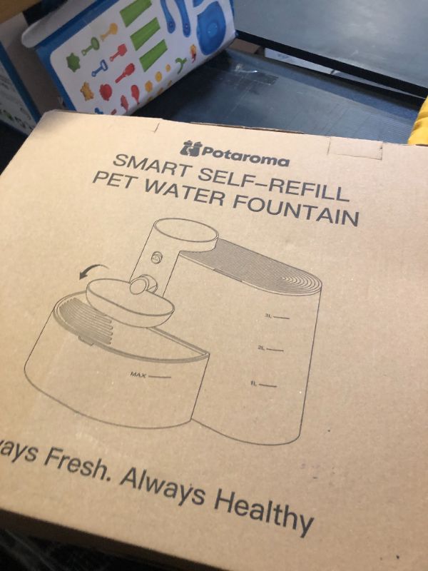 Photo 1 of Potaroma Smart Wireless Pet Water Fountain, No Filter, 3.5L Large Capacity, Rechargeable Automatic Water Dispenser for Cats and Small Dogs, Wastewater Separation Always Fresh Water