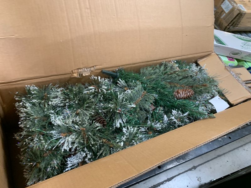 Photo 1 of christmas tree 