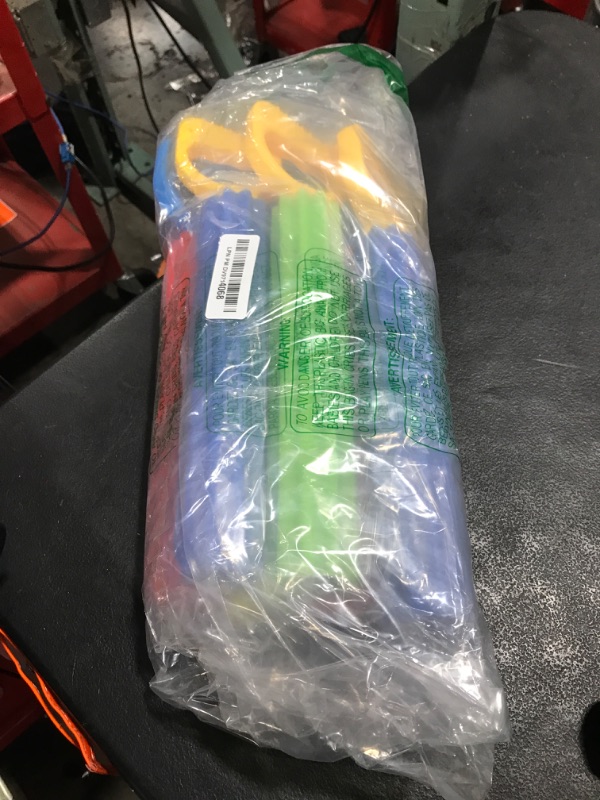Photo 1 of Water  Toy - 6 Pack Water Soaker Blaster Foam Squirt Toys Summer Party Swimming Pool Beach Outdoor Water Activity Fighting Play Toys for Kids Adults
