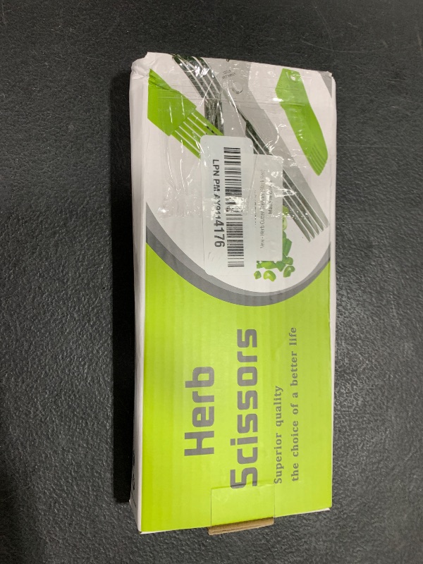 Photo 1 of 5 Blade  Scissors Kitchen Herb Shears Cutter Multipurpose Cutting Shear with 5 Stainless Steel Blades & Safety Cover & Cleaning Comb Salad Sizzors Cilantro Chive Parsley Onion Scissors (Black Red)