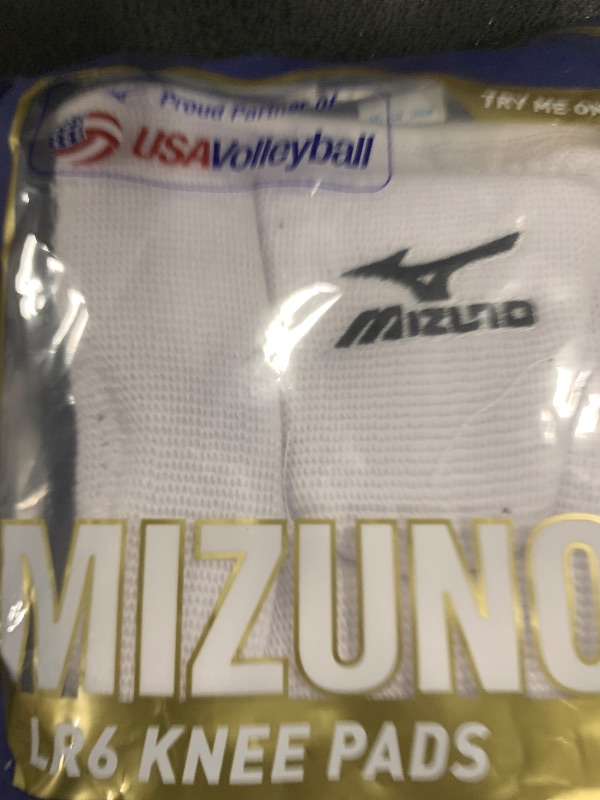 Photo 1 of Mizuno LR6 Volleyball Kneepad, White, Small