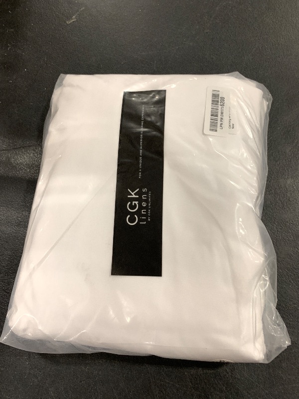 View 2 of Cal King Size 4 Piece Sheet Set - Comfy Breathable & Cooling Bed Sheets Set - Hotel Luxury Bedding for Women, Men, Kids & Teens - Deep Pockets, Easy-Fit, Super Soft & Wrinkle Free - Oeko-Tex - White
