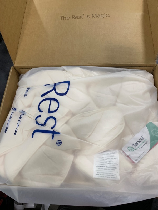 Photo 1 of REST® Evercool® Cooling Comforter, Full/Queen, Blanket for Hot Sleepers, All Season Bedding to Keep Cool for Night Sweats, Breathable Lightweight Blanket, 90"x90" Inches, Snow Ivory