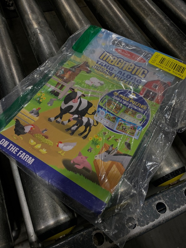 Photo 1 of Melissa & Doug Take-Along Magnetic Jigsaw Puzzles Travel Toy On the Farm (2 15-Piece Puzzles) - FSC Certified