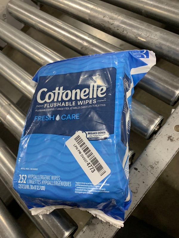 Photo 1 of Cottonelle Fresh Care Flushable Wet Wipes, Adult Wet Wipes, 1 Refill Pack, 252 Wipes Per Pack, Packaging May Vary